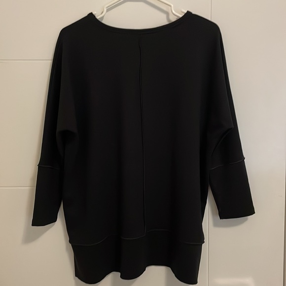 Spanx Perfect Length Top, Dolman 3/4 Sleeves - Picture 6 of 9